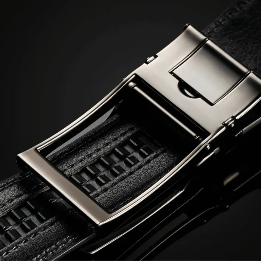 The Novora™ Otomatik Deliksiz Akıllı Kemer